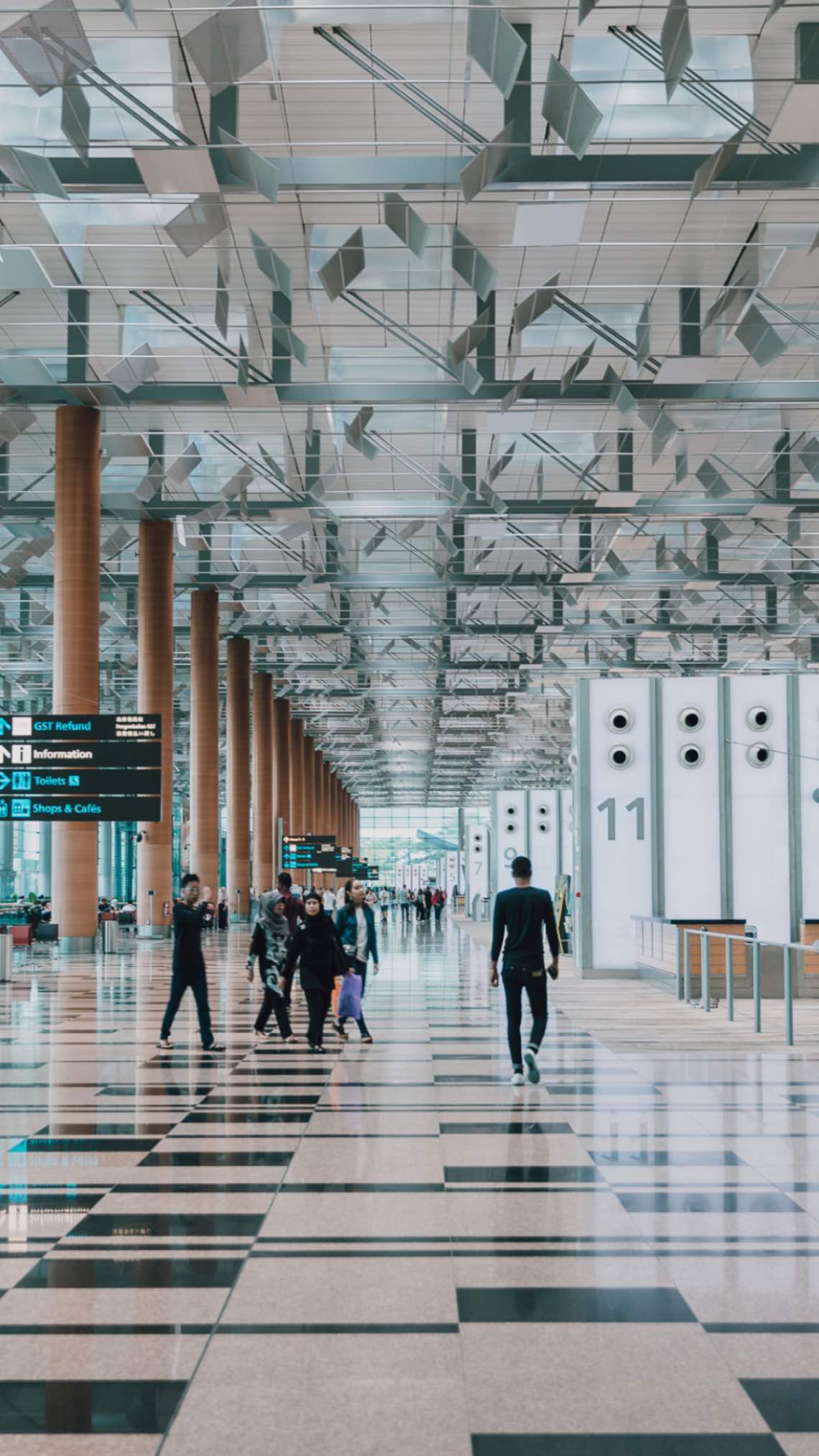 Changi Airport - #Didyouknow - the roof architecture of Terminal 3 features  a smart lighting system that detects and regulates the amount of daylight  entering the building. The 919 skylights automatically close