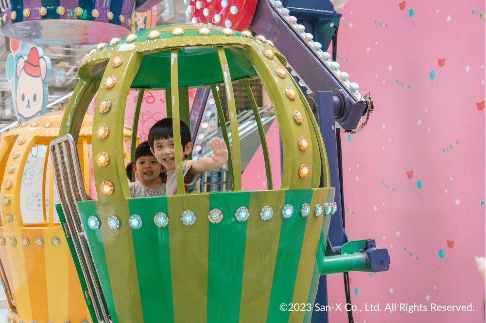 Ferris Wheel ride at the Rilakkuma Carnival 