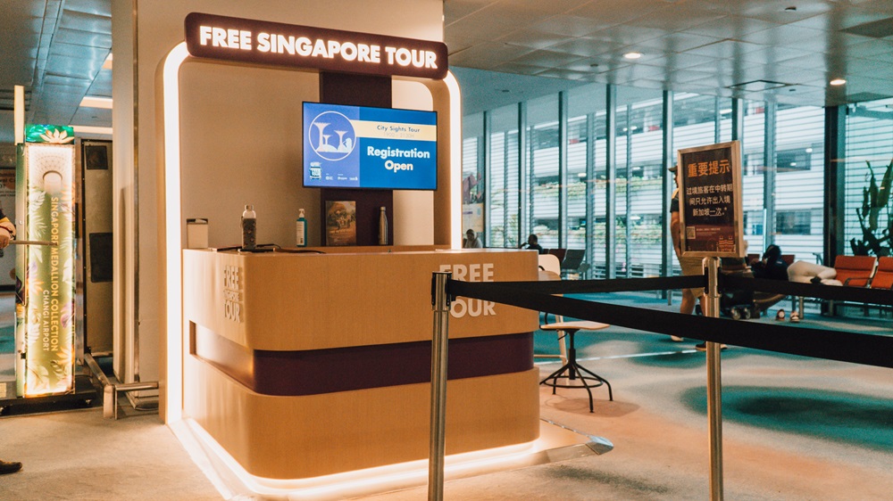 Image of the Free Singapore Tour sign up booth