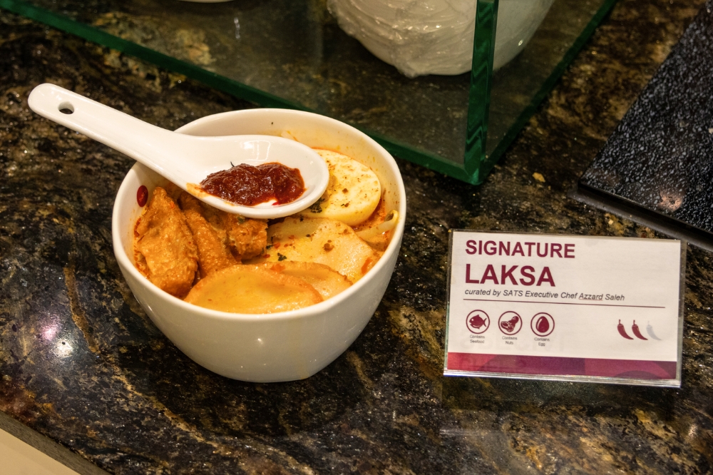 laksa at changi t3 sats premier lounge