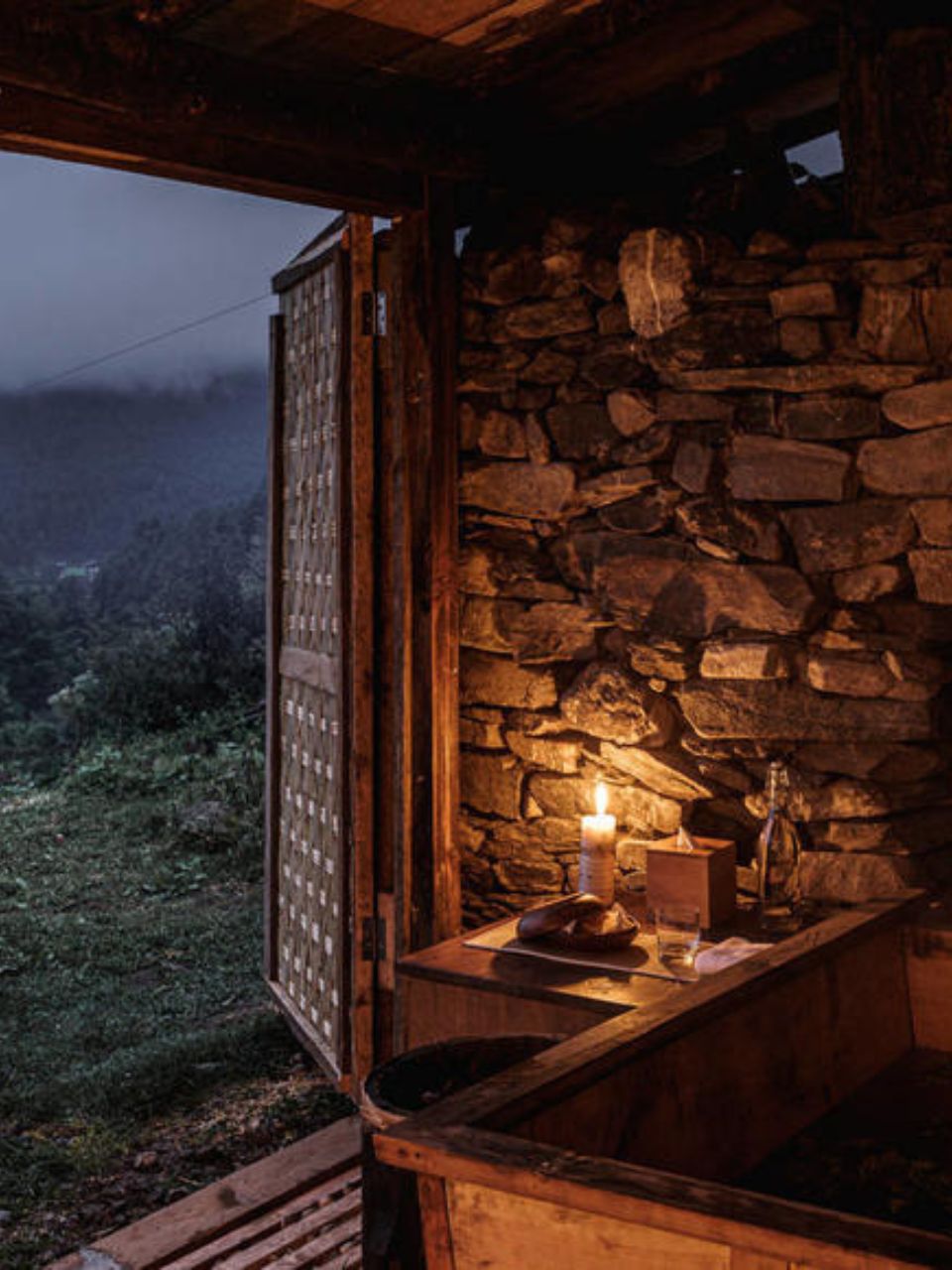 hot stone bath bhutan travel amankora gangtey hotel