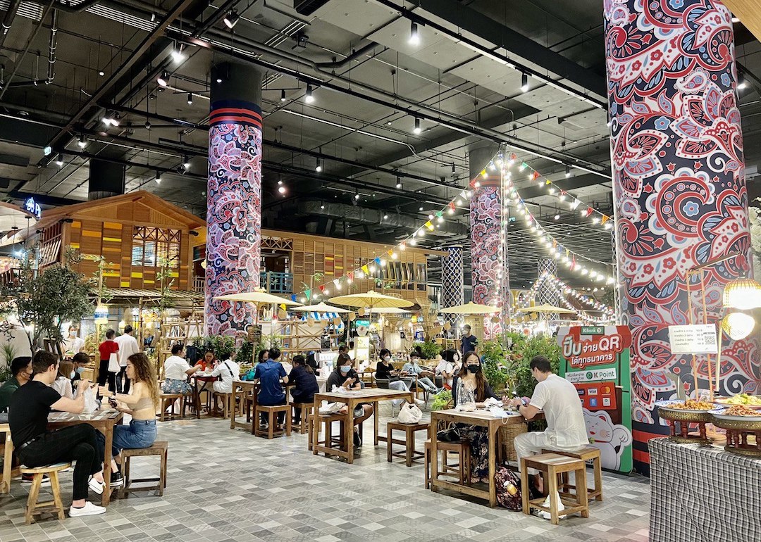 dining at iconsiam bangkok mall