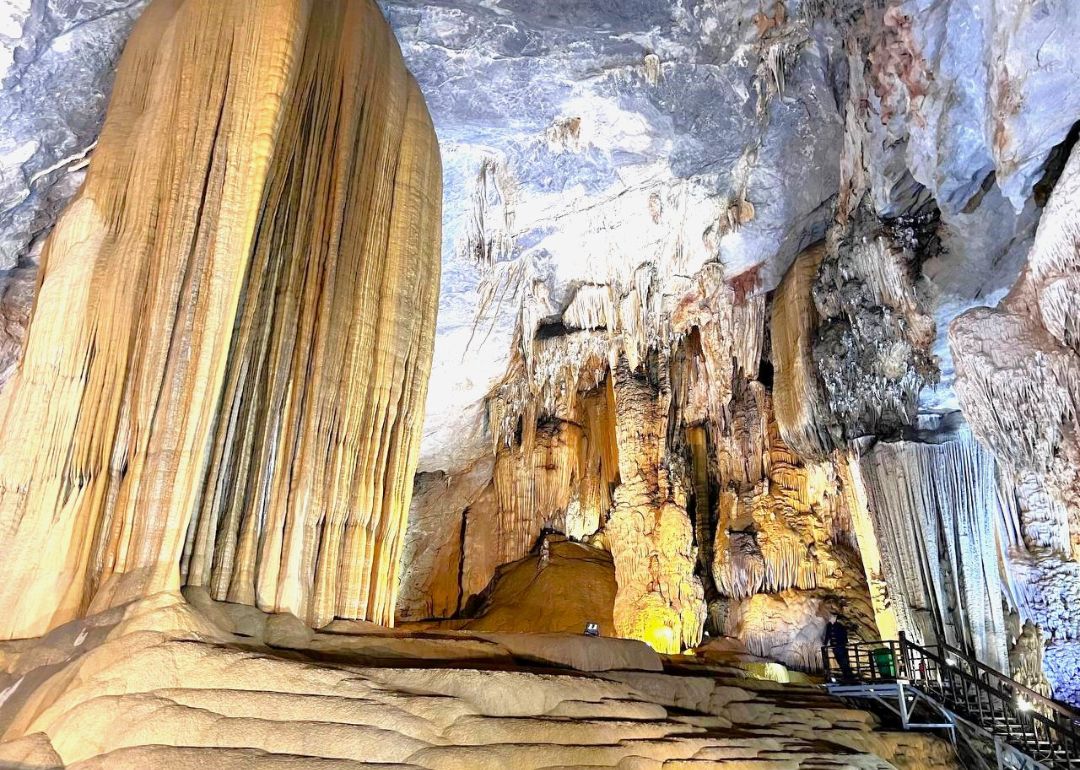 incredible cave in phong nha national park