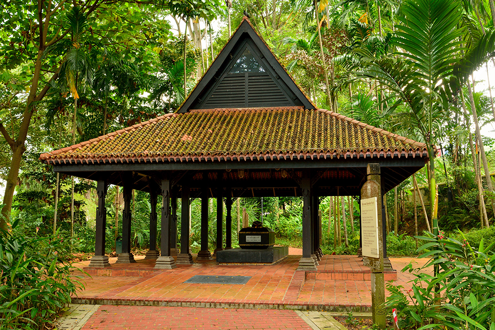 Tomb of Keramat Iskandar Shah at Fort Canning Park Singapore