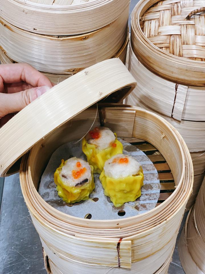 dim sum served in bamboo steamers at kuai san dian xin at $1.30 in singapore