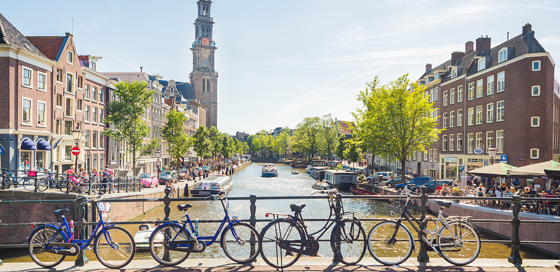 12 hours on 2 wheels: Cycling the sights of Amsterdam